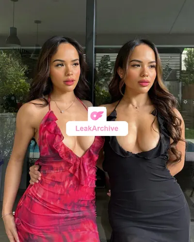 Theconnelltwins