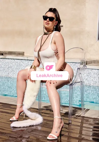 Alyx Star