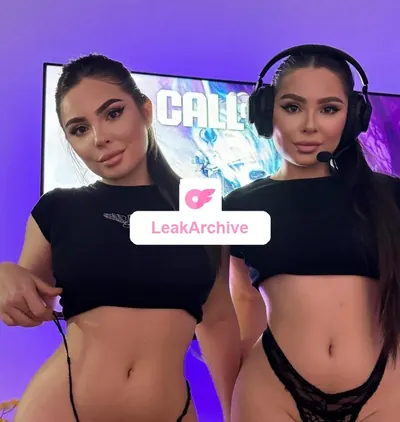 OnlyTwins3