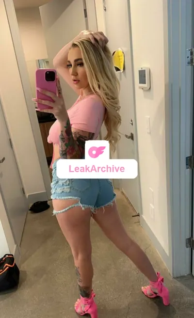 Kendra Sunderland