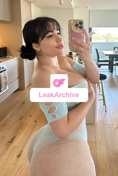 Ameliasocurvy