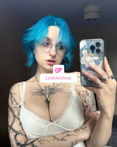 Lyra Crow