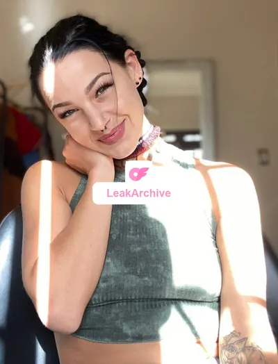 Evelin Stone
